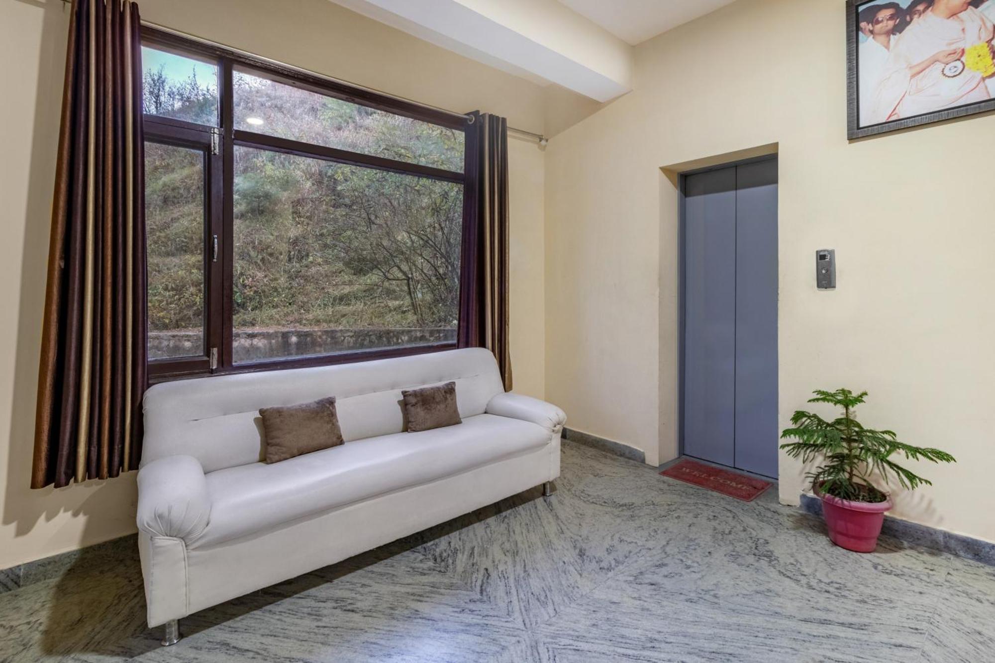 Treebo Shimla Ayurvedic Retreat Kufri Hotel Exterior foto